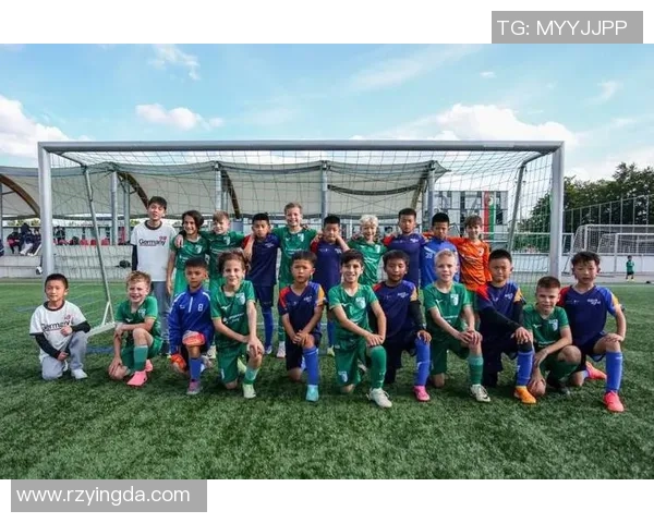 助力梦想之旅足球明星奔赴国际赛场展现风采 助力梦想之旅足球明星奔赴国际赛场展现风采