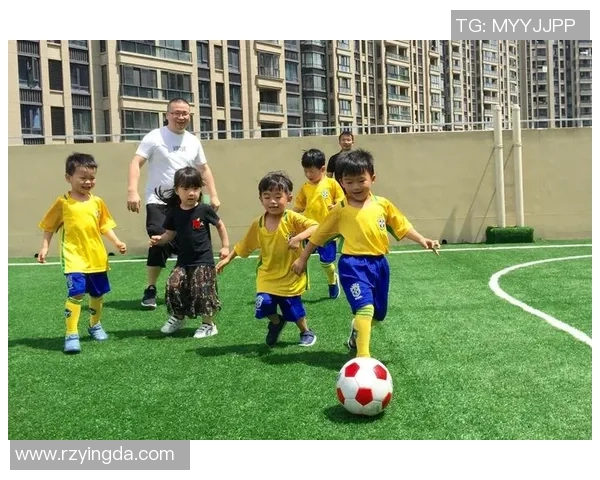 小朋友的梦想之旅寻找足球明星的奇妙冒险与成长故事