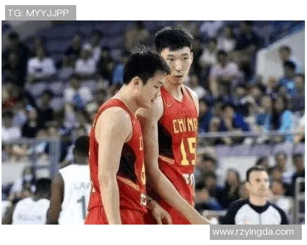 深圳篮球队战术之争引发热议球迷与专家观点交锋分析 深圳篮球队战术之争引发热议球迷与专家观点交锋分析