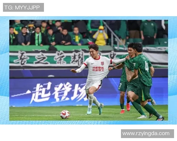 成都足球队逆袭之路揭秘：从低谷到大满贯的辉煌蜕变之旅